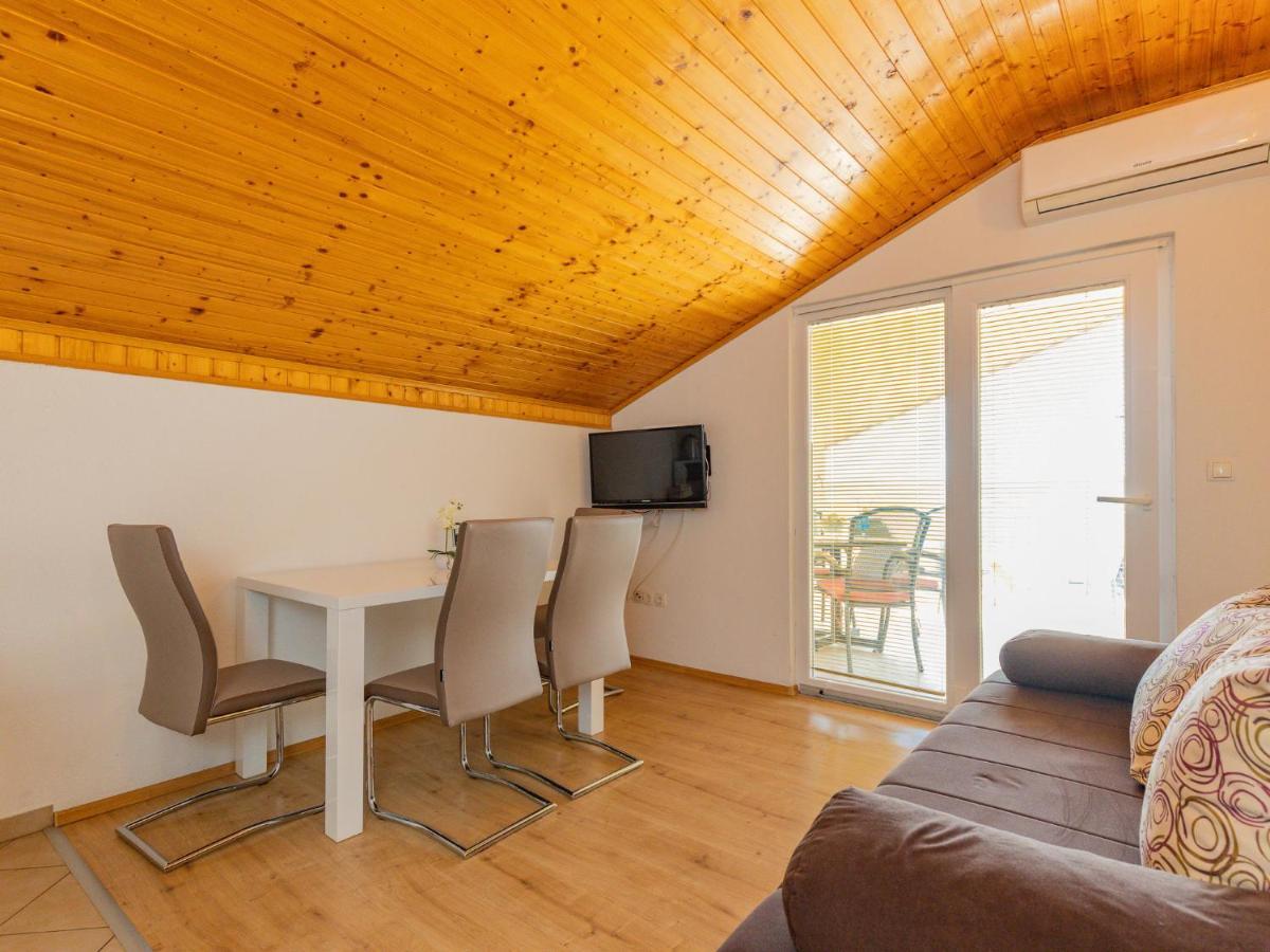 Apartment Maja - Srd423 By Interhome Maslenica Eksteriør billede
